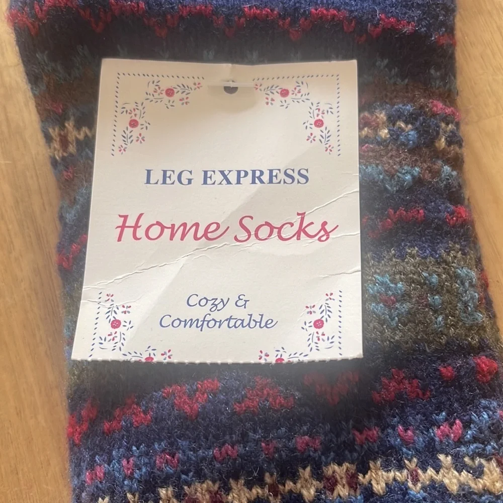 MUK LUKS ⭐️AERIE Y & Leg Express socks bundle